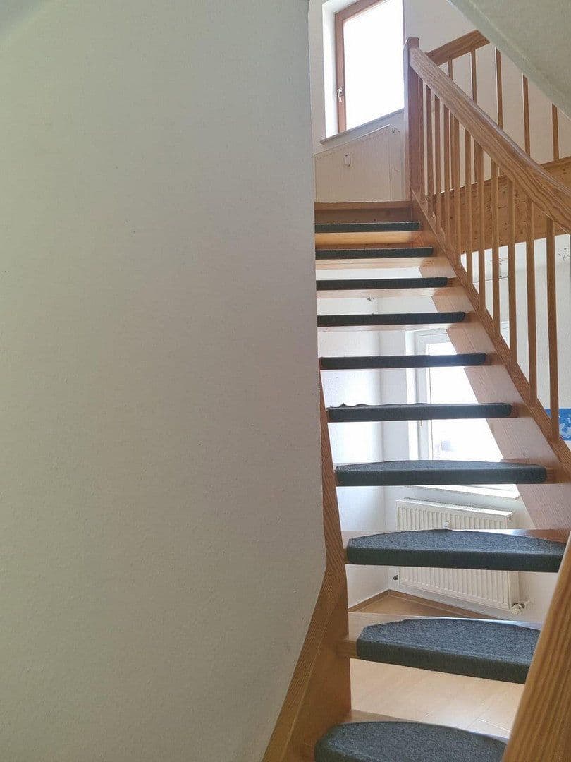 Prenájom bytu 3-izbový 76 m², Hauptstr. 17, Neuweiler, Bádensko-Wurttembersko Prenájom bytu 3-izbový 76 m², Hauptstr. 17, Neuweiler, Bádensko-Wurttembersko
