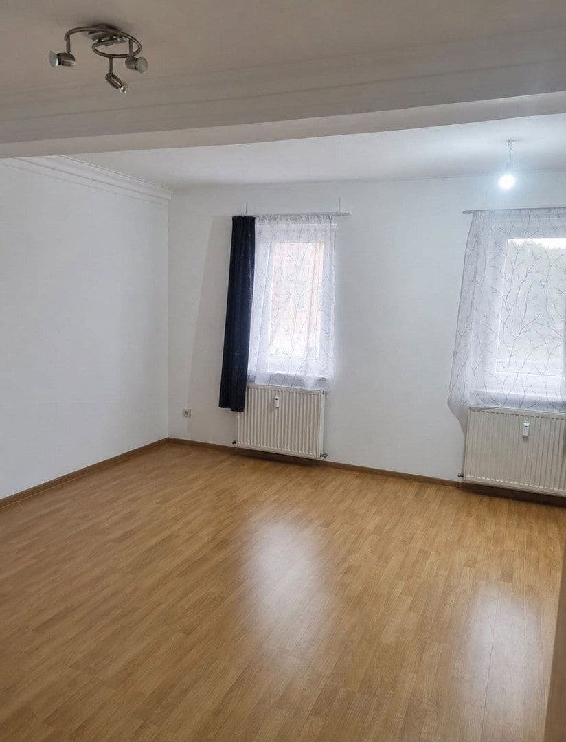 Prenájom bytu 3-izbový 84 m², Hauptstr. 17, Neuweiler, Bádensko-Wurttembersko Prenájom bytu 3-izbový 84 m², Hauptstr. 17, Neuweiler, Bádensko-Wurttembersko
