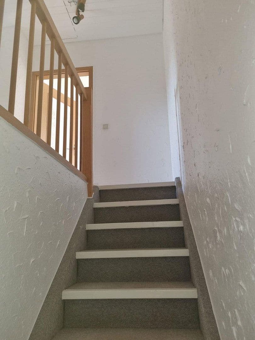 Prenájom bytu 3-izbový 76 m², Hauptstr. 17, Neuweiler, Bádensko-Wurttembersko Prenájom bytu 3-izbový 76 m², Hauptstr. 17, Neuweiler, Bádensko-Wurttembersko