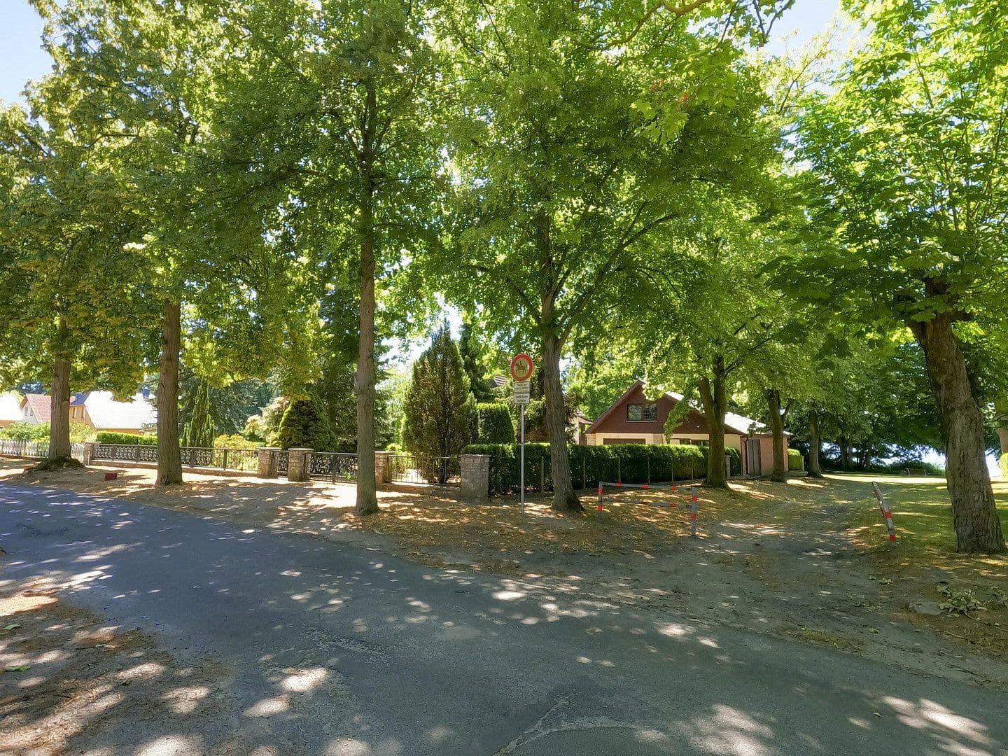Predaj domu 145 m², pozemok 1.290 m², Am Kutzingsee, Storkow (Mark), Brandenbursko Predaj domu 145 m², pozemok 1.290 m², Am Kutzingsee, Storkow (Mark), Brandenbursko