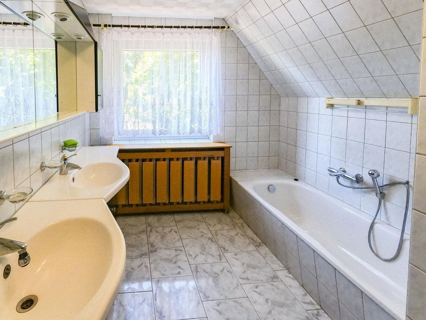 Predaj domu 145 m², pozemok 1.290 m², Am Kutzingsee, Storkow (Mark), Brandenbursko Predaj domu 145 m², pozemok 1.290 m², Am Kutzingsee, Storkow (Mark), Brandenbursko