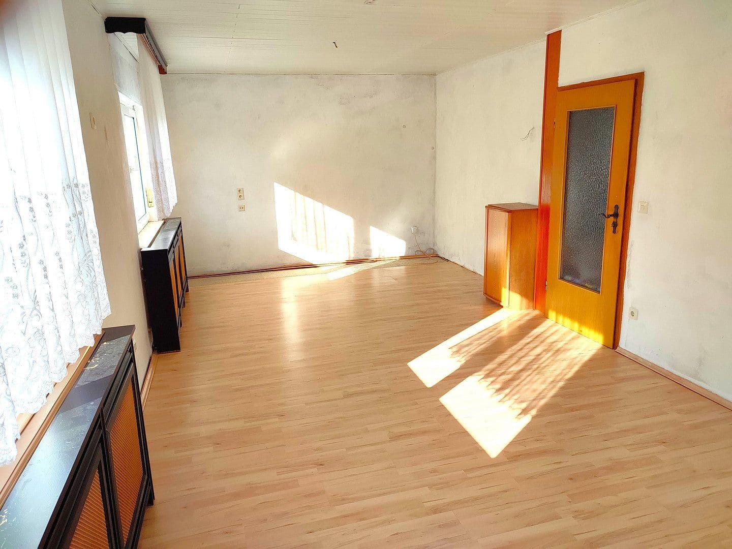 Predaj domu 173 m², pozemok 432 m², Biebertal, Hesensko Predaj domu 173 m², pozemok 432 m², Biebertal, Hesensko