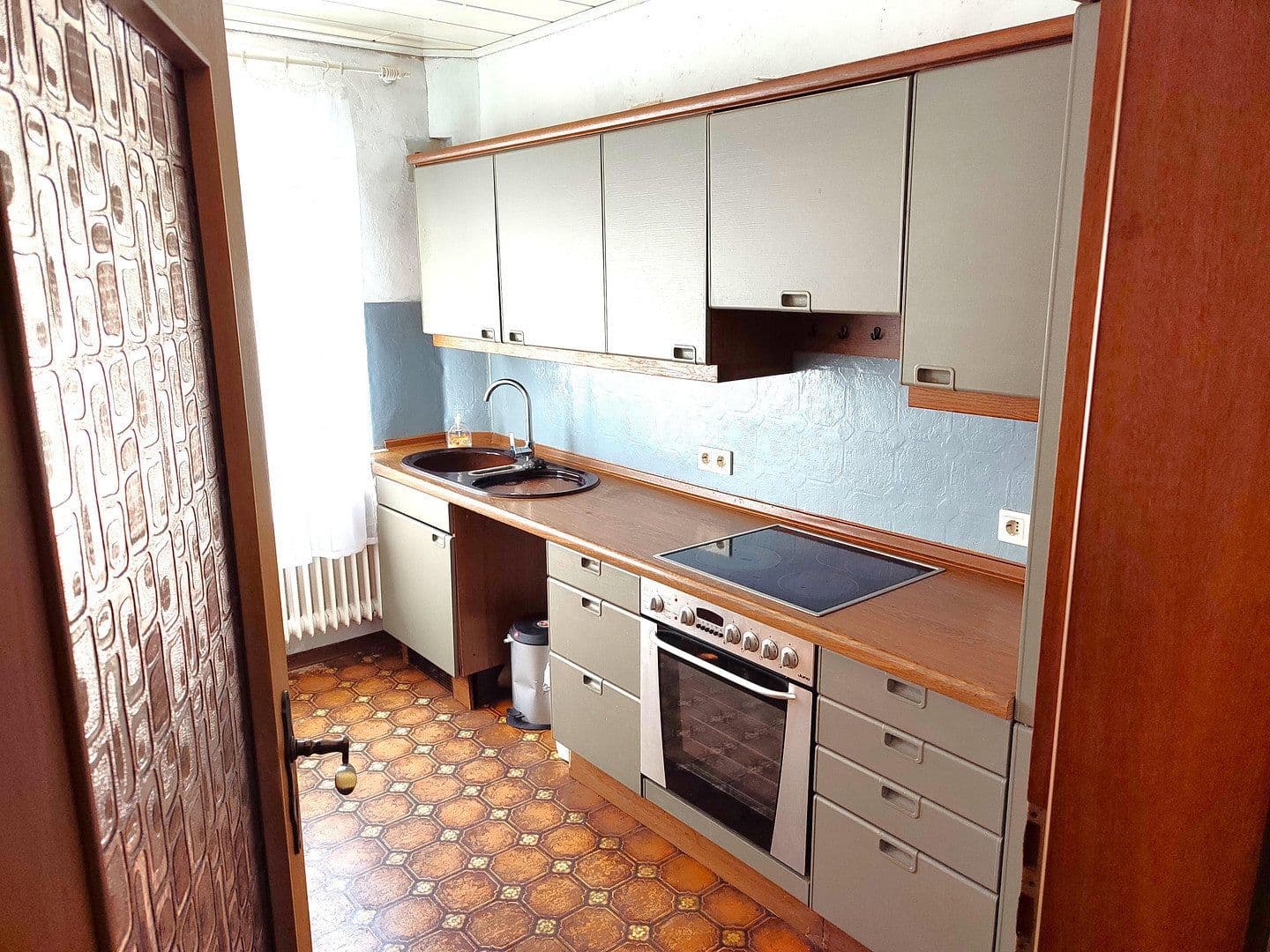 Predaj domu 173 m², pozemok 432 m², Biebertal, Hesensko Predaj domu 173 m², pozemok 432 m², Biebertal, Hesensko