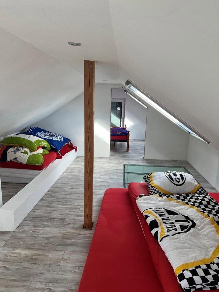 Predaj domu 50 m², pozemok 1.080 m², Herbrechtingen, Bádensko-Wurttembersko Predaj domu 50 m², pozemok 1.080 m², Herbrechtingen, Bádensko-Wurttembersko