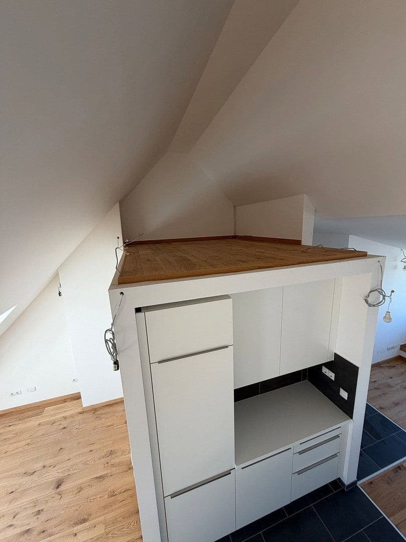 Prenájom bytu 3-izbový 84 m², Wien, Viedeň Prenájom bytu 3-izbový 84 m², Wien, Viedeň
