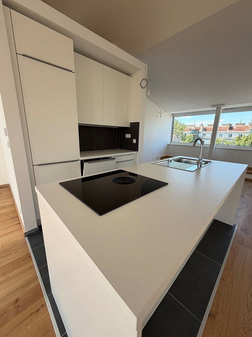 Prenájom bytu 3-izbový 84 m², Wien, Viedeň Prenájom bytu 3-izbový 84 m², Wien, Viedeň