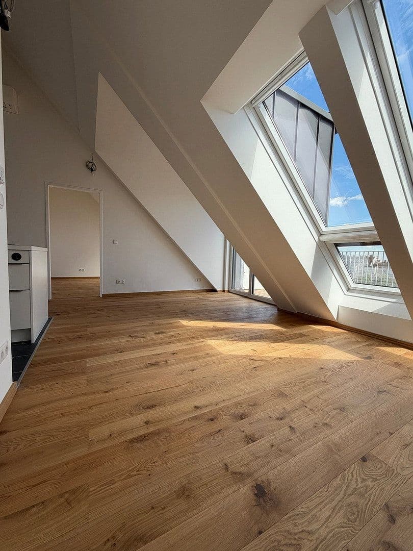 Prenájom bytu 3-izbový 84 m², Wien, Viedeň Prenájom bytu 3-izbový 84 m², Wien, Viedeň