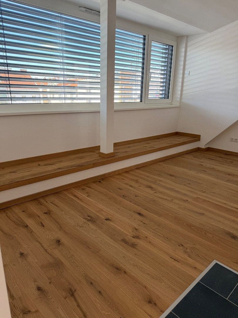 Prenájom bytu 3-izbový 84 m², Wien, Viedeň Prenájom bytu 3-izbový 84 m², Wien, Viedeň