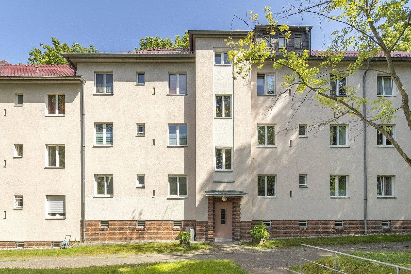 Predaj bytu 3-izbový 68 m², Berlin, Berlín Predaj bytu 3-izbový 68 m², Berlin, Berlín