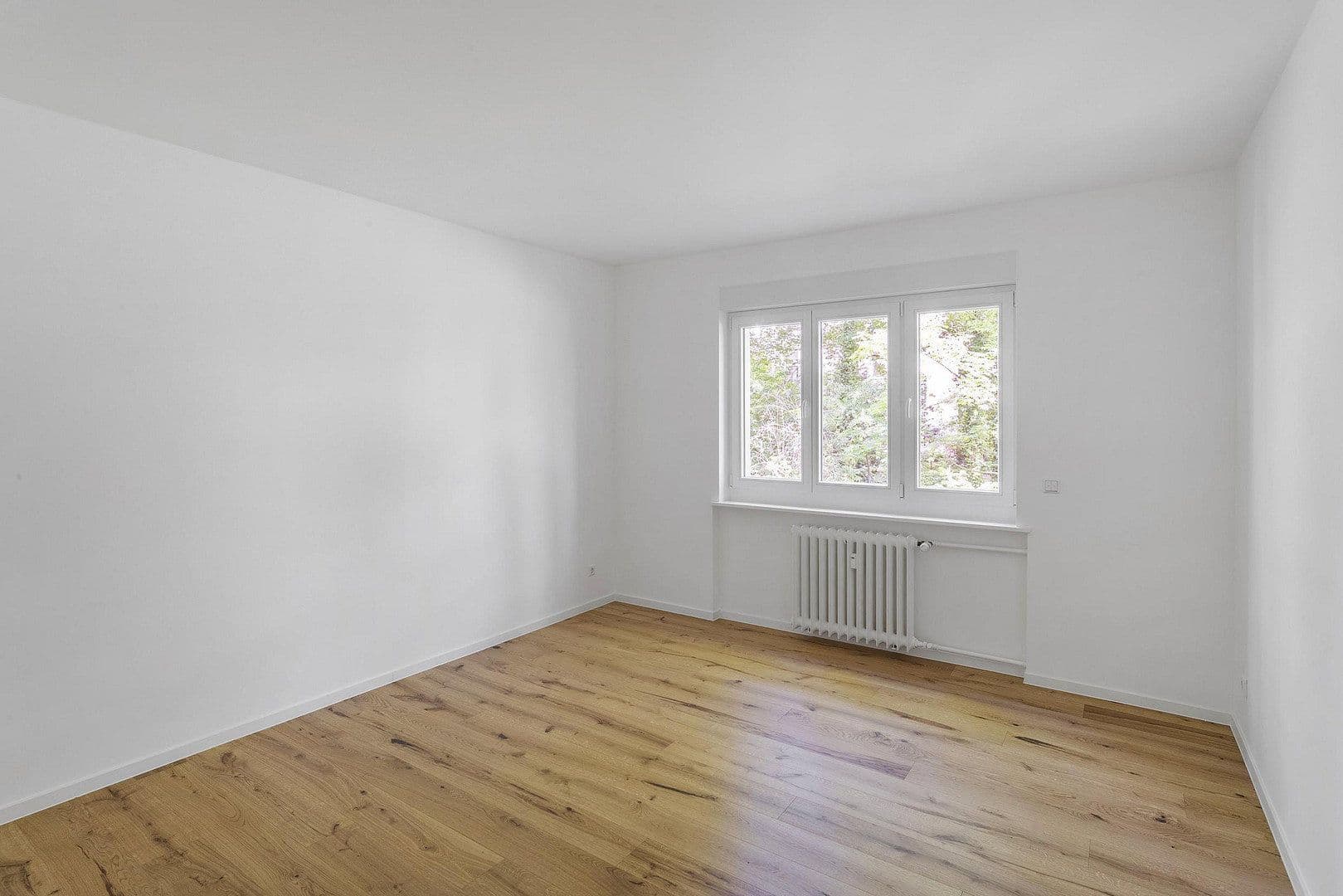 Predaj bytu 3-izbový 68 m², Berlin, Berlín Predaj bytu 3-izbový 68 m², Berlin, Berlín