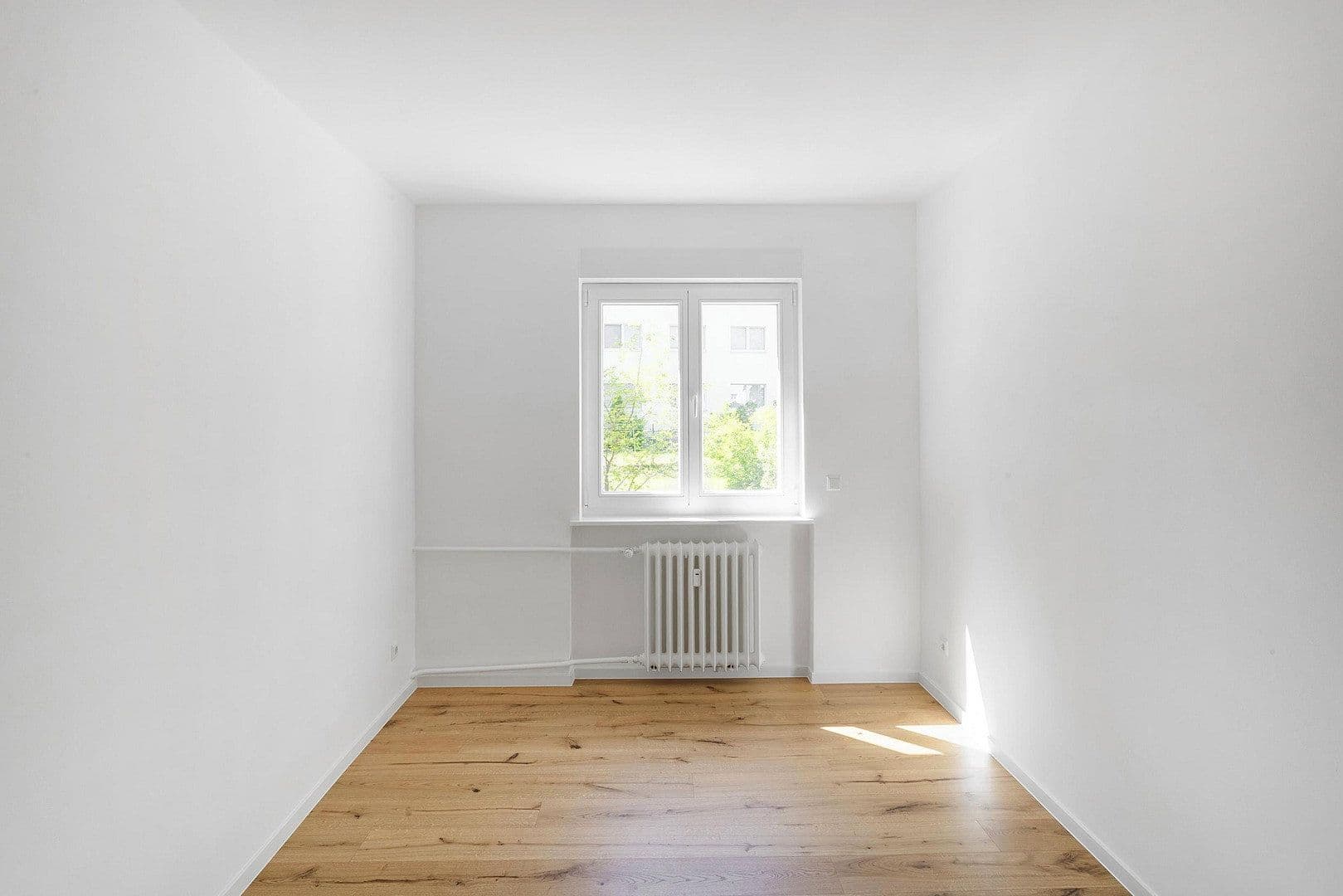 Predaj bytu 3-izbový 68 m², Berlin, Berlín Predaj bytu 3-izbový 68 m², Berlin, Berlín