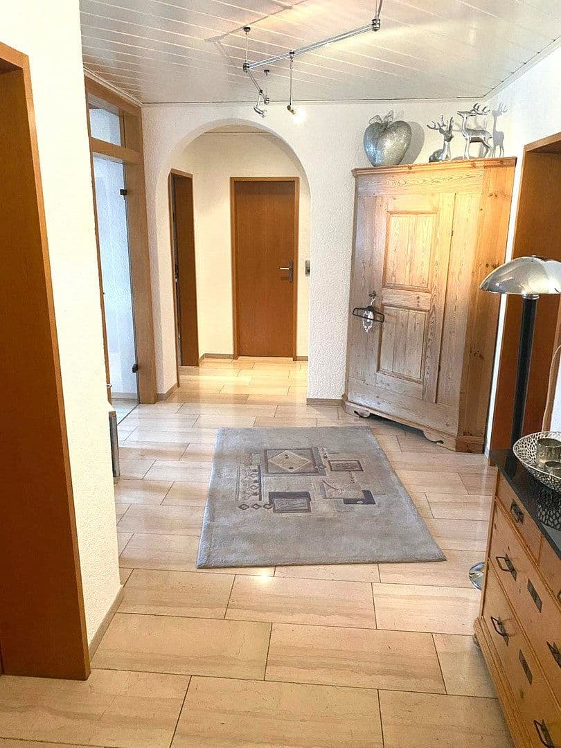 Predaj domu 160 m², pozemok 950 m², Hainstraße 15, Billigheim, Bádensko-Wurttembersko Predaj domu 160 m², pozemok 950 m², Hainstraße 15, Billigheim, Bádensko-Wurttembersko