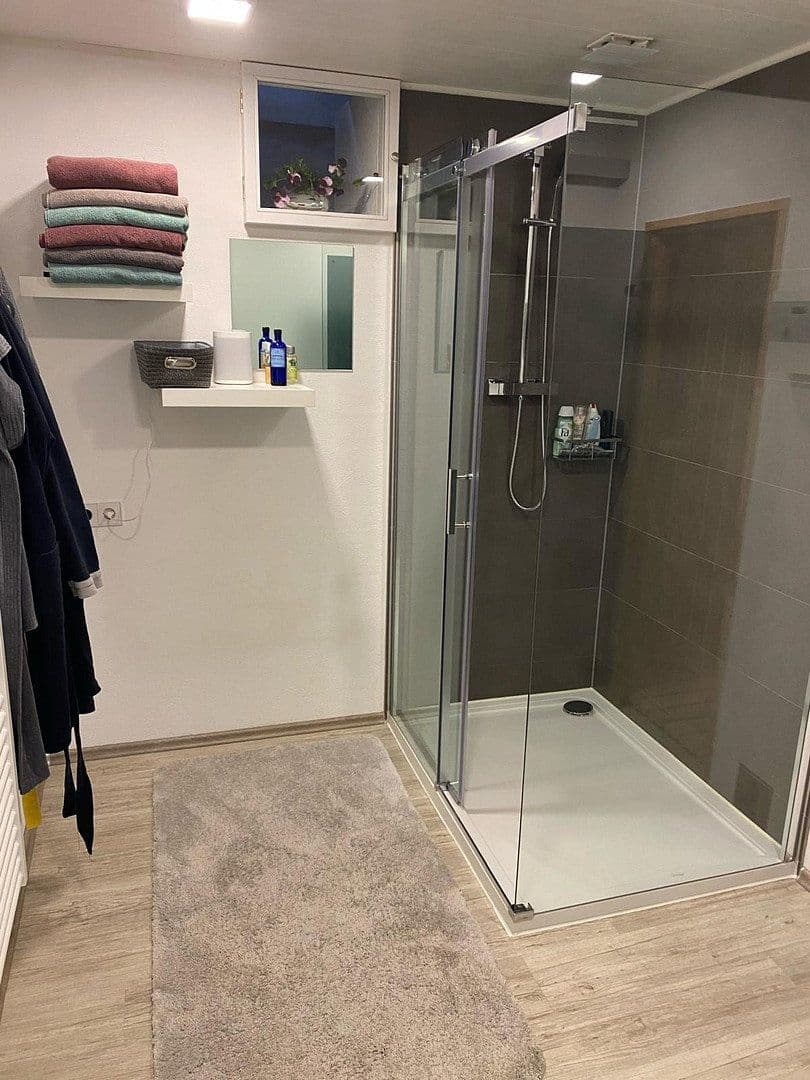Predaj domu 160 m², pozemok 950 m², Hainstraße 15, Billigheim, Bádensko-Wurttembersko Predaj domu 160 m², pozemok 950 m², Hainstraße 15, Billigheim, Bádensko-Wurttembersko