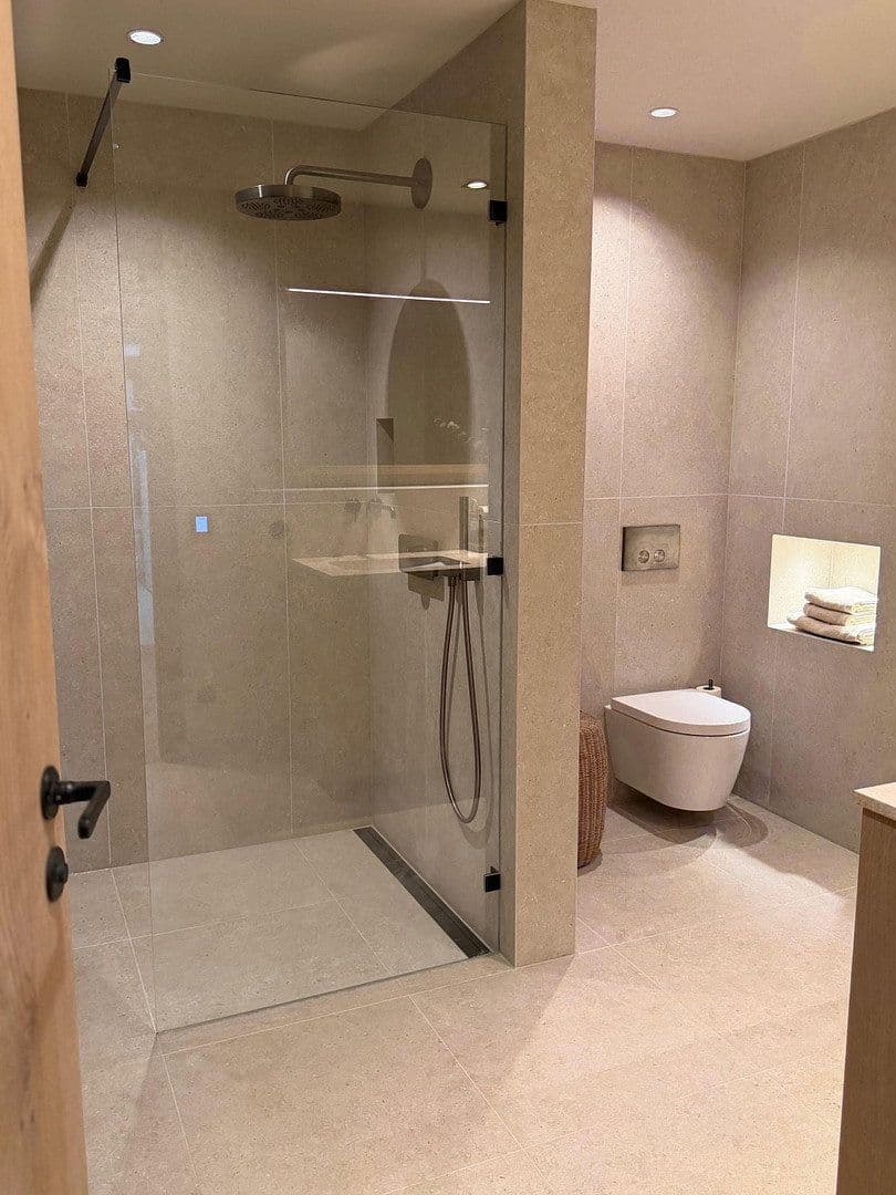 Predaj domu 259 m², pozemok 710 m², Am Strom 4b, Ahrenshoop, Meklenbursko-Predpomoransko Predaj domu 259 m², pozemok 710 m², Am Strom 4b, Ahrenshoop, Meklenbursko-Predpomoransko