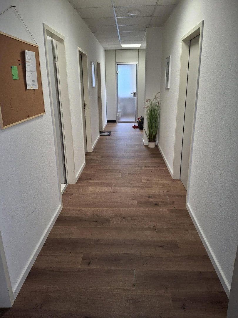 Prenájom kancelárie 55 m², Oststrasse 122 B, Norderstedt, Šlezvicko-Holštajnsko Prenájom kancelárie 55 m², Oststrasse 122 B, Norderstedt, Šlezvicko-Holštajnsko
