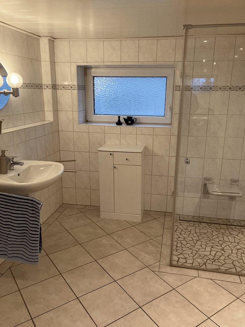 Predaj domu 86 m², pozemok 8.278 m², Husum, Šlezvicko-Holštajnsko Predaj domu 86 m², pozemok 8.278 m², Husum, Šlezvicko-Holštajnsko