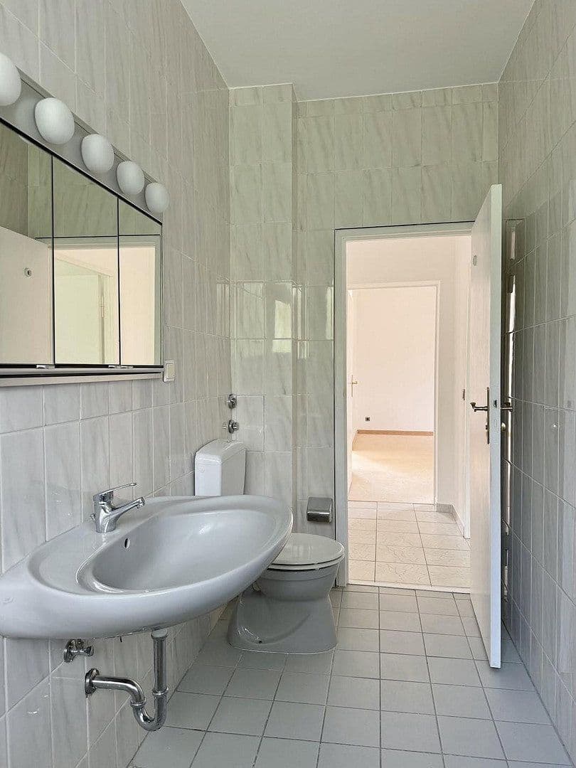 Predaj bytu 3-izbový 85 m², Berlin, Berlín Predaj bytu 3-izbový 85 m², Berlin, Berlín