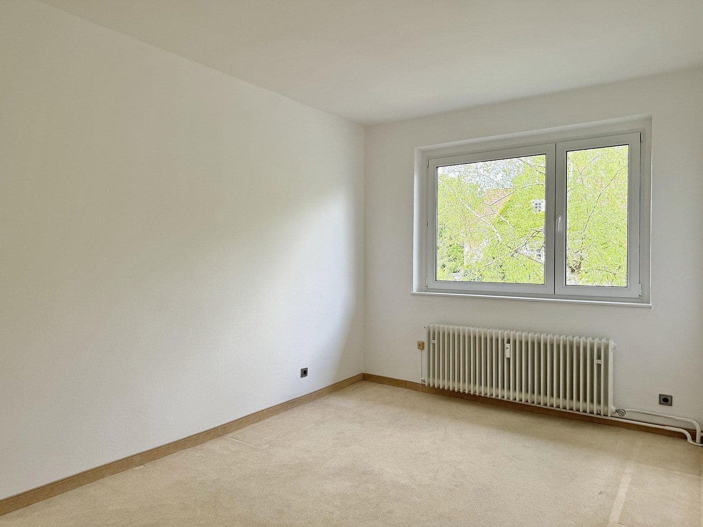 Predaj bytu 3-izbový 85 m², Berlin, Berlín Predaj bytu 3-izbový 85 m², Berlin, Berlín