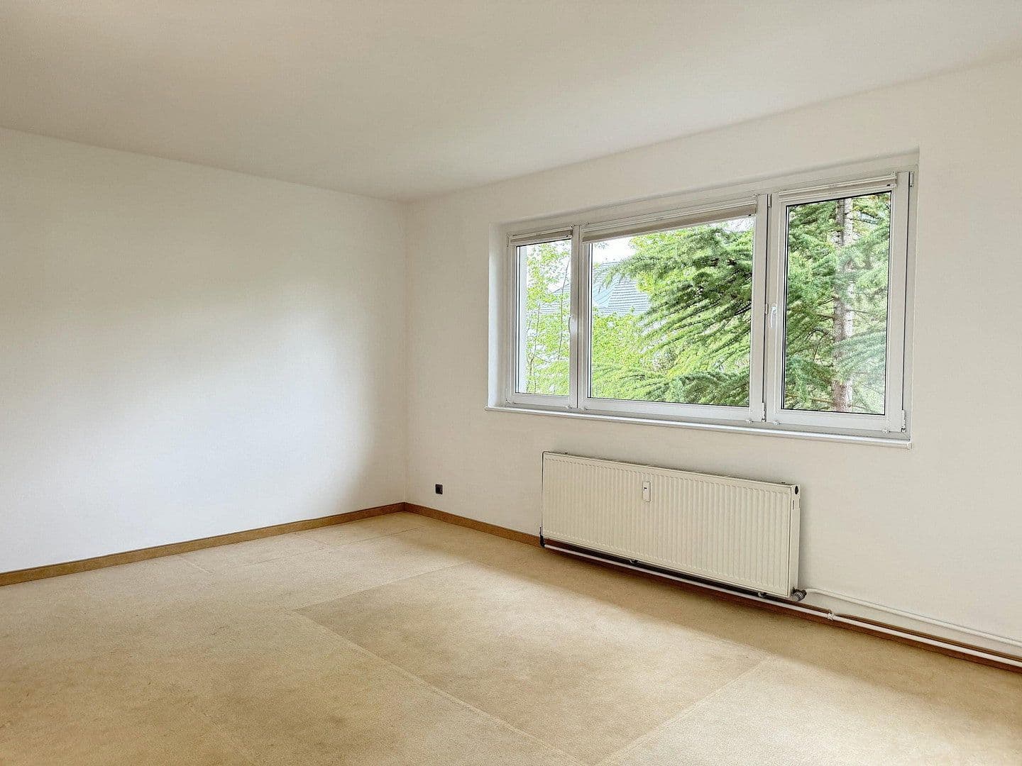 Predaj bytu 3-izbový 85 m², Berlin, Berlín Predaj bytu 3-izbový 85 m², Berlin, Berlín