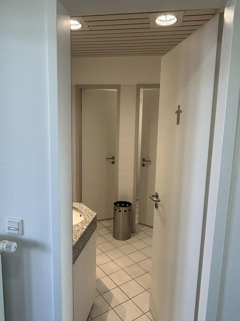Prenájom kancelárie 350 m², Elisabeth-Selbert-Str. 19, Langenfeld (Rheinland), Severné Porýnie - Westfálsko Prenájom kancelárie 350 m², Elisabeth-Selbert-Str. 19, Langenfeld (Rheinland), Severné Porýnie - Westfálsko