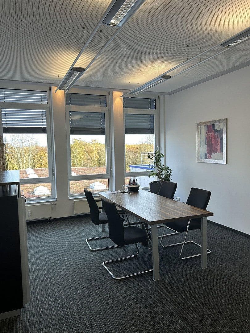 Prenájom kancelárie 350 m², Elisabeth-Selbert-Str. 19, Langenfeld (Rheinland), Severné Porýnie - Westfálsko Prenájom kancelárie 350 m², Elisabeth-Selbert-Str. 19, Langenfeld (Rheinland), Severné Porýnie - Westfálsko