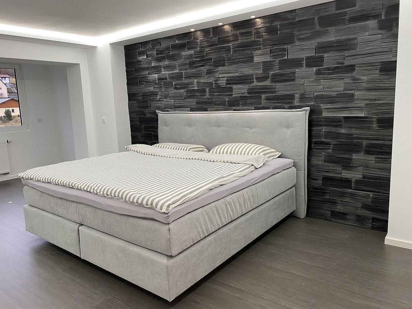 Prenájom bytu 6-izbový 304 m², Badstr. 131, Egloffstein, Bavorsko Prenájom bytu 6-izbový 304 m², Badstr. 131, Egloffstein, Bavorsko