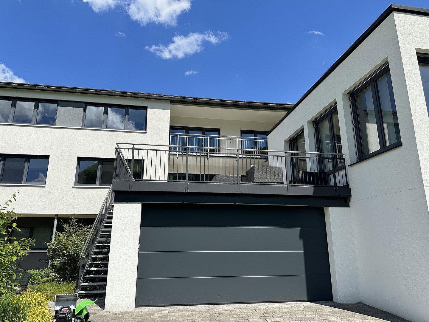 Prenájom bytu 6-izbový 304 m², Badstr. 131, Egloffstein, Bavorsko Prenájom bytu 6-izbový 304 m², Badstr. 131, Egloffstein, Bavorsko