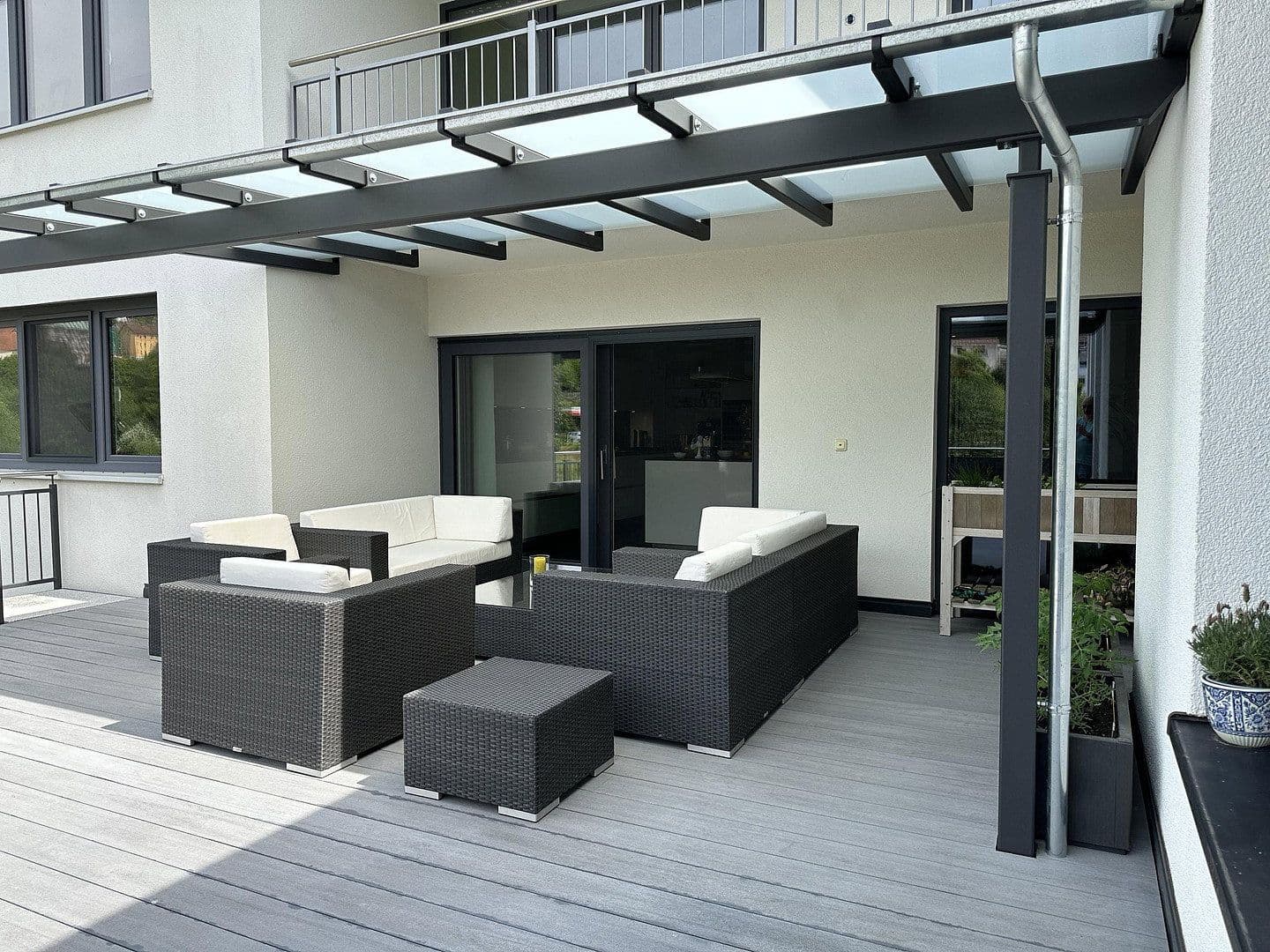 Prenájom bytu 6-izbový 304 m², Badstr. 131, Egloffstein, Bavorsko Prenájom bytu 6-izbový 304 m², Badstr. 131, Egloffstein, Bavorsko