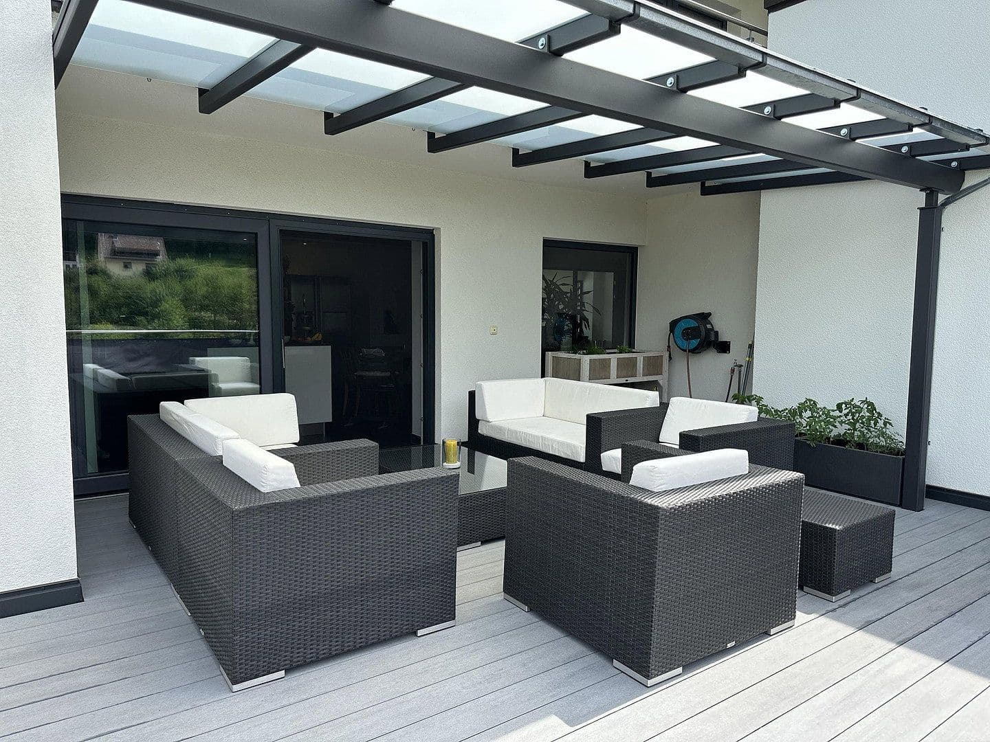 Prenájom bytu 6-izbový 304 m², Badstr. 131, Egloffstein, Bavorsko Prenájom bytu 6-izbový 304 m², Badstr. 131, Egloffstein, Bavorsko