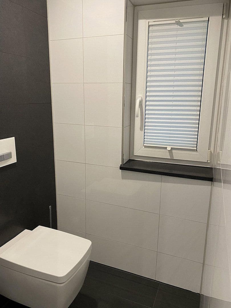 Prenájom bytu 6-izbový 304 m², Badstr. 131, Egloffstein, Bavorsko Prenájom bytu 6-izbový 304 m², Badstr. 131, Egloffstein, Bavorsko