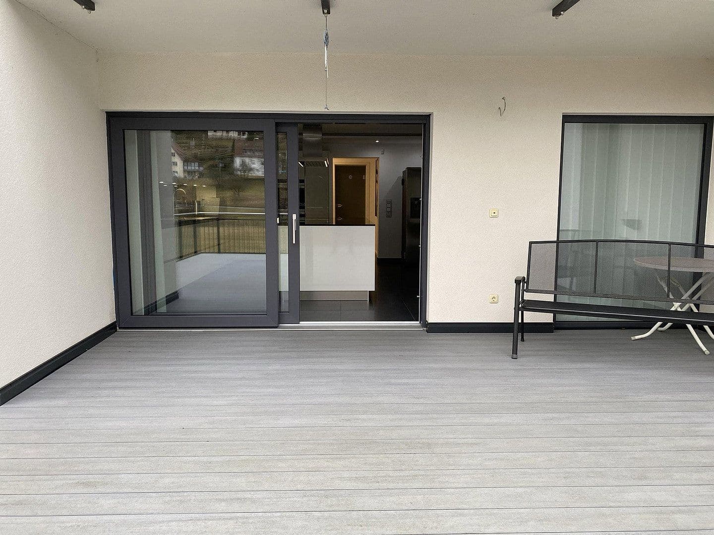 Prenájom bytu 6-izbový 304 m², Badstr. 131, Egloffstein, Bavorsko Prenájom bytu 6-izbový 304 m², Badstr. 131, Egloffstein, Bavorsko