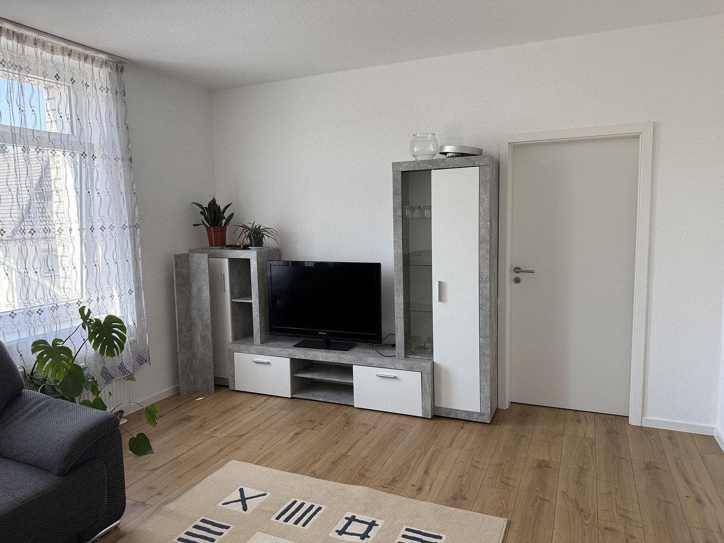 Prenájom bytu 3-izbový 80 m², Osnabrück, Dolné Sasko Prenájom bytu 3-izbový 80 m², Osnabrück, Dolné Sasko