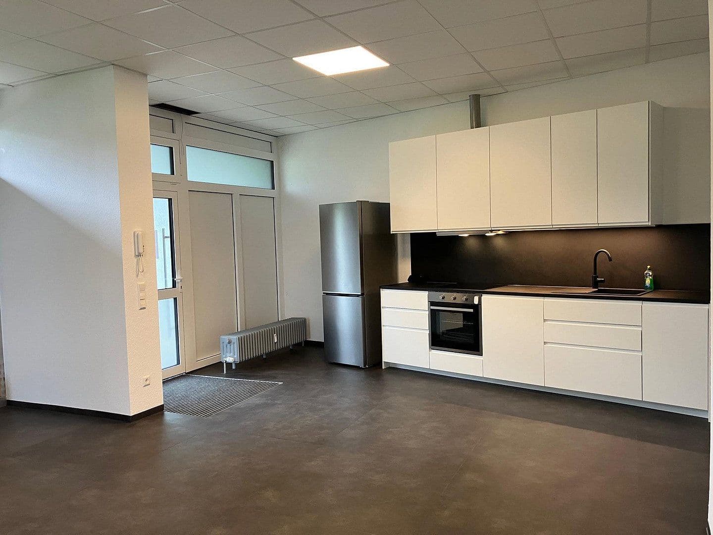 Prenájom bytu 2-izbový 68 m², Hohenheimer Str. 11, Leinfelden-Echterdingen, Bádensko-Wurttembersko Prenájom bytu 2-izbový 68 m², Hohenheimer Str. 11, Leinfelden-Echterdingen, Bádensko-Wurttembersko