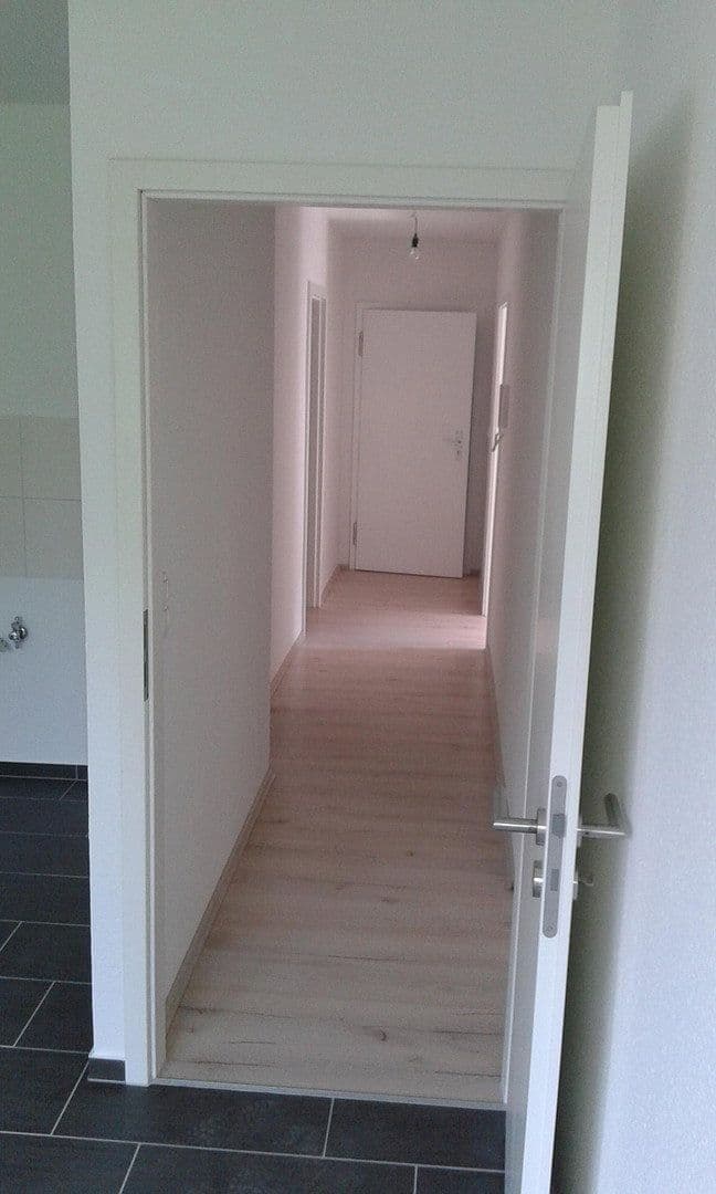 Predaj domu 951 m², pozemok 428 m², Schmiedgasse 14, Bad Hönningen, Porýnie-Falcko Predaj domu 951 m², pozemok 428 m², Schmiedgasse 14, Bad Hönningen, Porýnie-Falcko