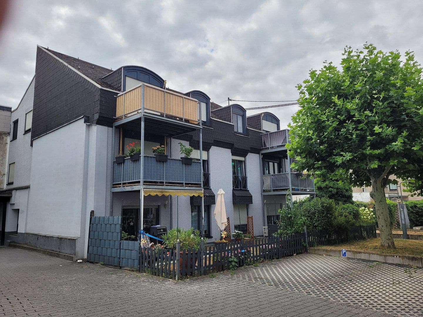 Predaj domu 951 m², pozemok 428 m², Schmiedgasse 14, Bad Hönningen, Porýnie-Falcko Predaj domu 951 m², pozemok 428 m², Schmiedgasse 14, Bad Hönningen, Porýnie-Falcko
