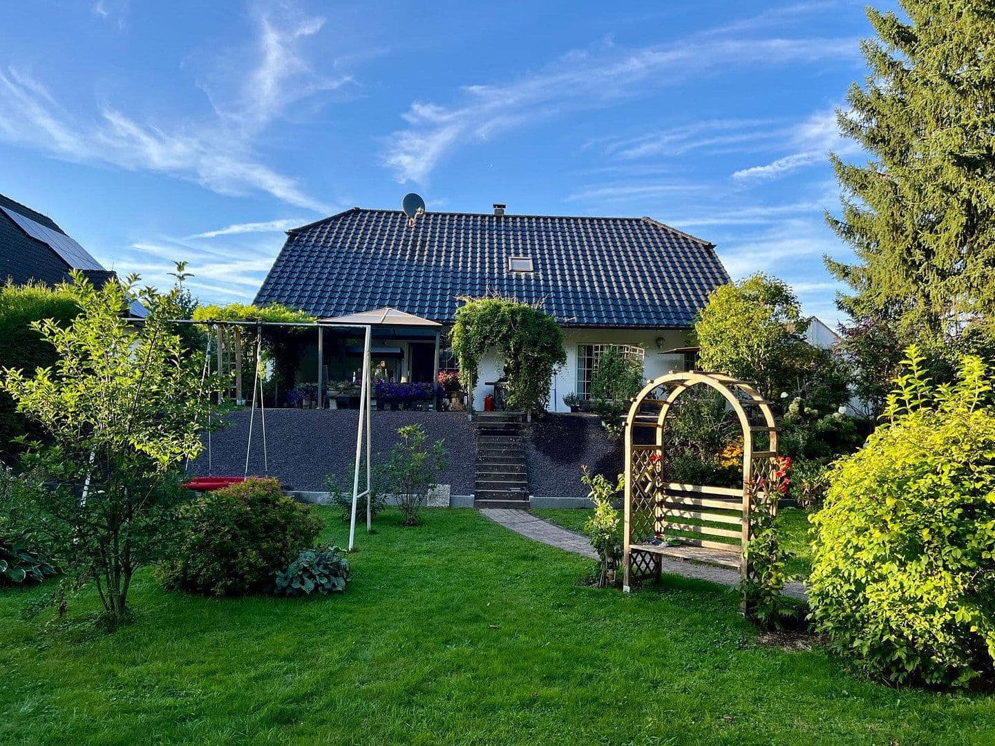 Predaj domu 187 m², pozemok 4.000 m², Brückenweiher, 12, Waldbröl, Severné Porýnie - Westfálsko Predaj domu 187 m², pozemok 4.000 m², Brückenweiher, 12, Waldbröl, Severné Porýnie - Westfálsko