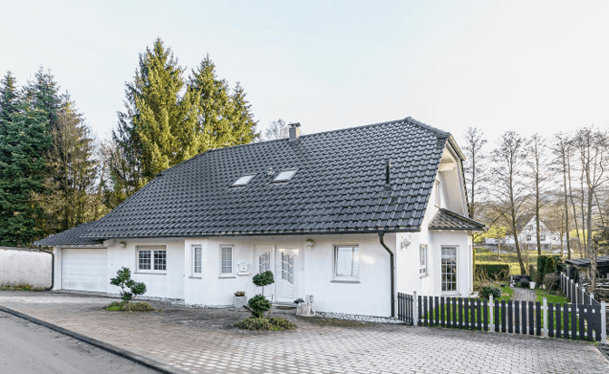 Predaj domu 187 m², pozemok 4.000 m², Brückenweiher, 12, Waldbröl, Severné Porýnie - Westfálsko Predaj domu 187 m², pozemok 4.000 m², Brückenweiher, 12, Waldbröl, Severné Porýnie - Westfálsko
