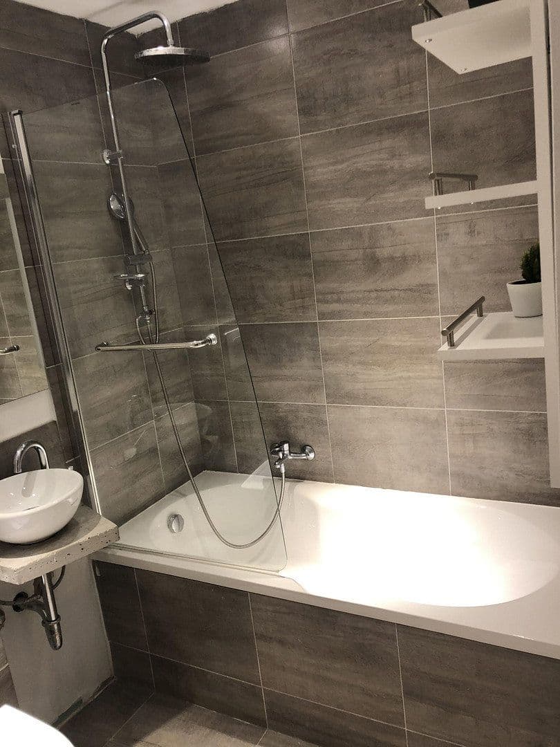 Prenájom bytu 1-izbový 25 m², Liebigstrasse 12, Karlsruhe, Bádensko-Wurttembersko Prenájom bytu 1-izbový 25 m², Liebigstrasse 12, Karlsruhe, Bádensko-Wurttembersko