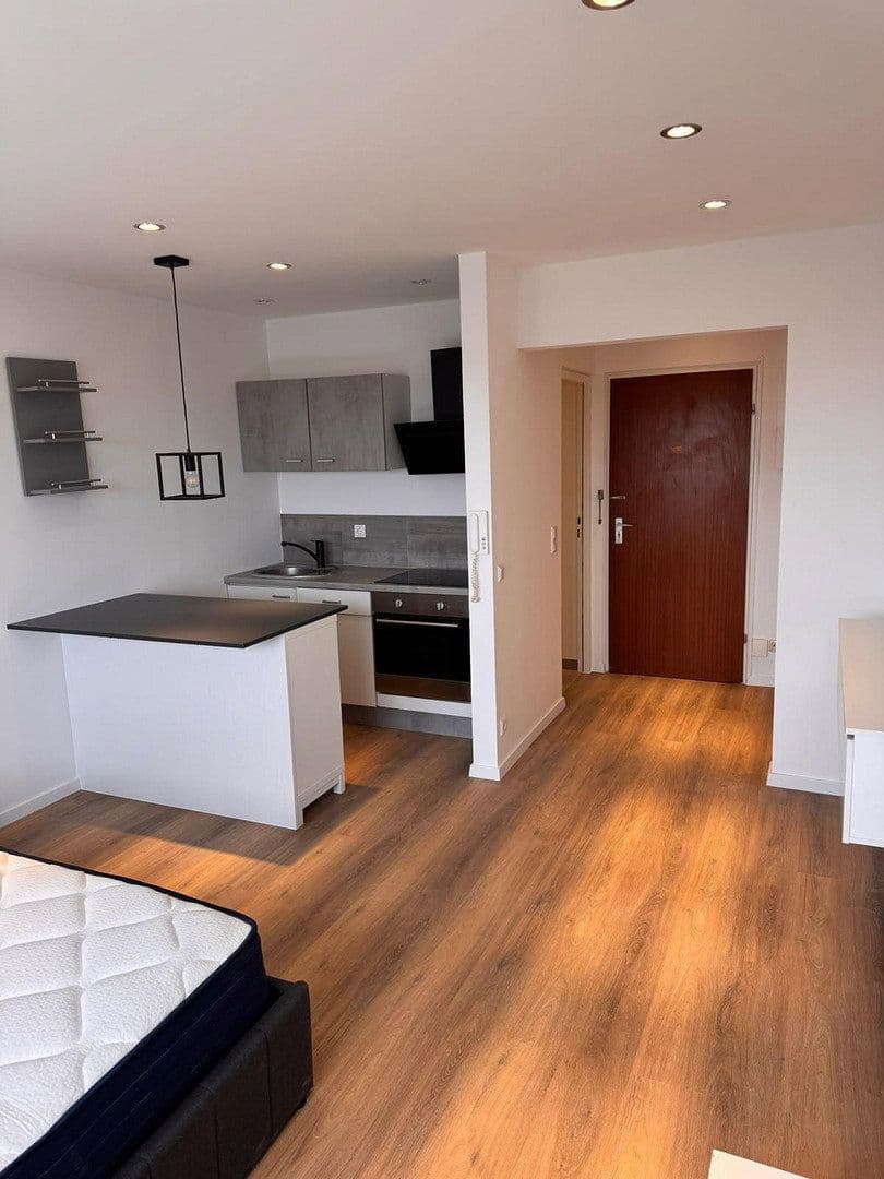 Prenájom bytu 1-izbový 25 m², Liebigstrasse 12, Karlsruhe, Bádensko-Wurttembersko Prenájom bytu 1-izbový 25 m², Liebigstrasse 12, Karlsruhe, Bádensko-Wurttembersko