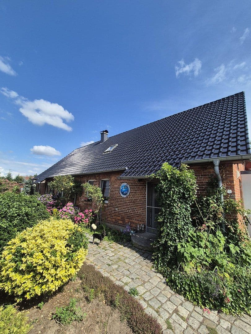 Predaj domu 195 m², pozemok 2.069 m², Gorlosen, Meklenbursko-Predpomoransko Predaj domu 195 m², pozemok 2.069 m², Gorlosen, Meklenbursko-Predpomoransko