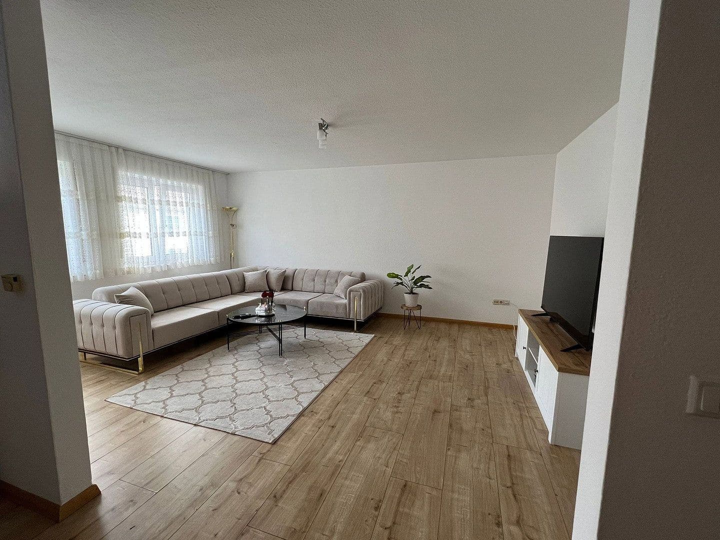 Predaj bytu 4-izbový 118 m², Brunnenstr. 15/1, Krauchenwies, Bádensko-Wurttembersko Predaj bytu 4-izbový 118 m², Brunnenstr. 15/1, Krauchenwies, Bádensko-Wurttembersko