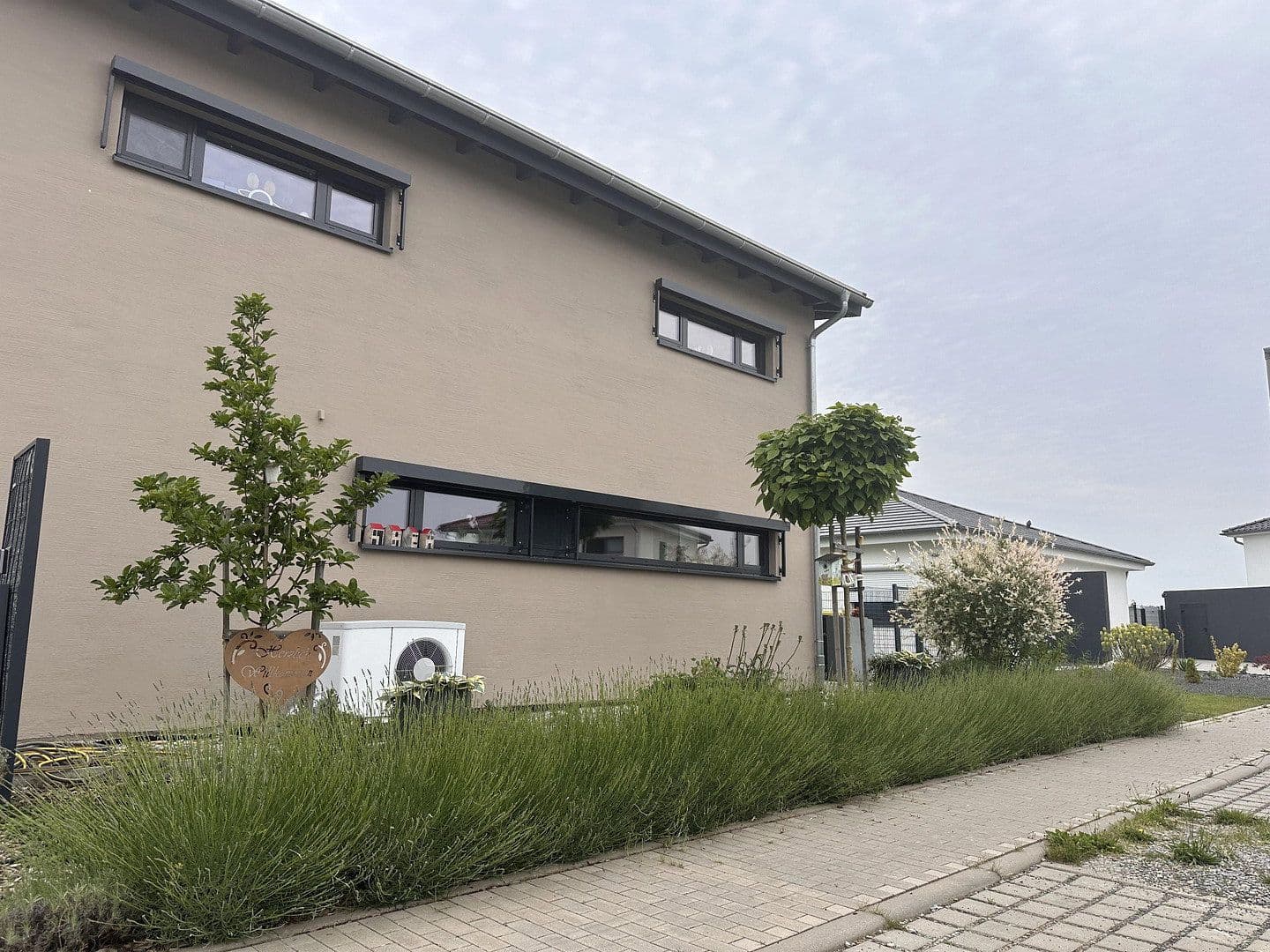 Predaj domu 157 m², pozemok 737 m², Sulzheim, Bavorsko Predaj domu 157 m², pozemok 737 m², Sulzheim, Bavorsko