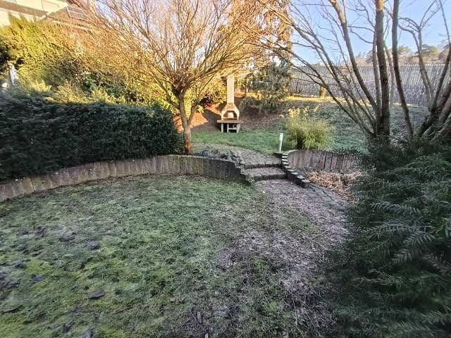 Predaj domu 124 m², pozemok 856 m², Frankenau, Hesensko Predaj domu 124 m², pozemok 856 m², Frankenau, Hesensko