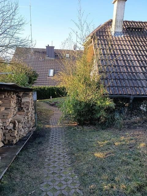 Predaj domu 124 m², pozemok 856 m², Frankenau, Hesensko Predaj domu 124 m², pozemok 856 m², Frankenau, Hesensko