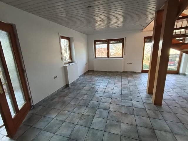 Predaj domu 124 m², pozemok 856 m², Frankenau, Hesensko Predaj domu 124 m², pozemok 856 m², Frankenau, Hesensko