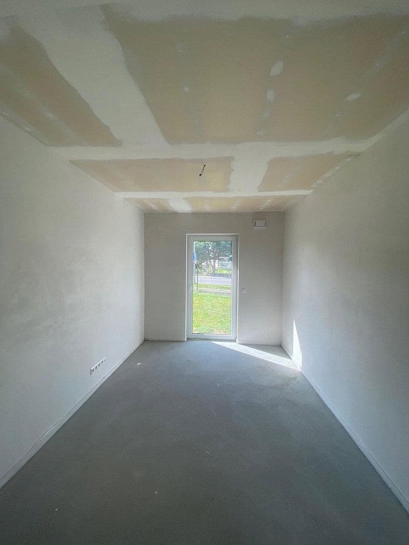Predaj domu 109 m², pozemok 832 m², Ponnsdorfer Weg 4, Sonnewalde, Brandenbursko Predaj domu 109 m², pozemok 832 m², Ponnsdorfer Weg 4, Sonnewalde, Brandenbursko