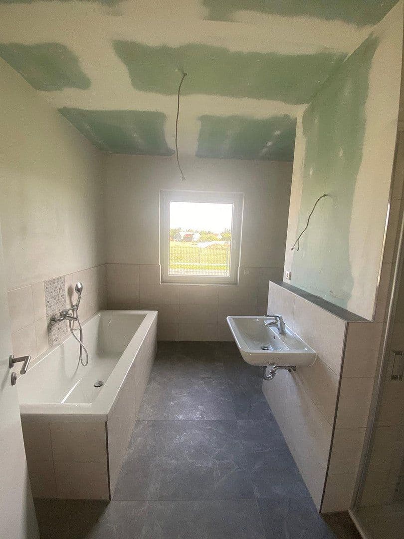 Predaj domu 109 m², pozemok 832 m², Ponnsdorfer Weg 4, Sonnewalde, Brandenbursko Predaj domu 109 m², pozemok 832 m², Ponnsdorfer Weg 4, Sonnewalde, Brandenbursko