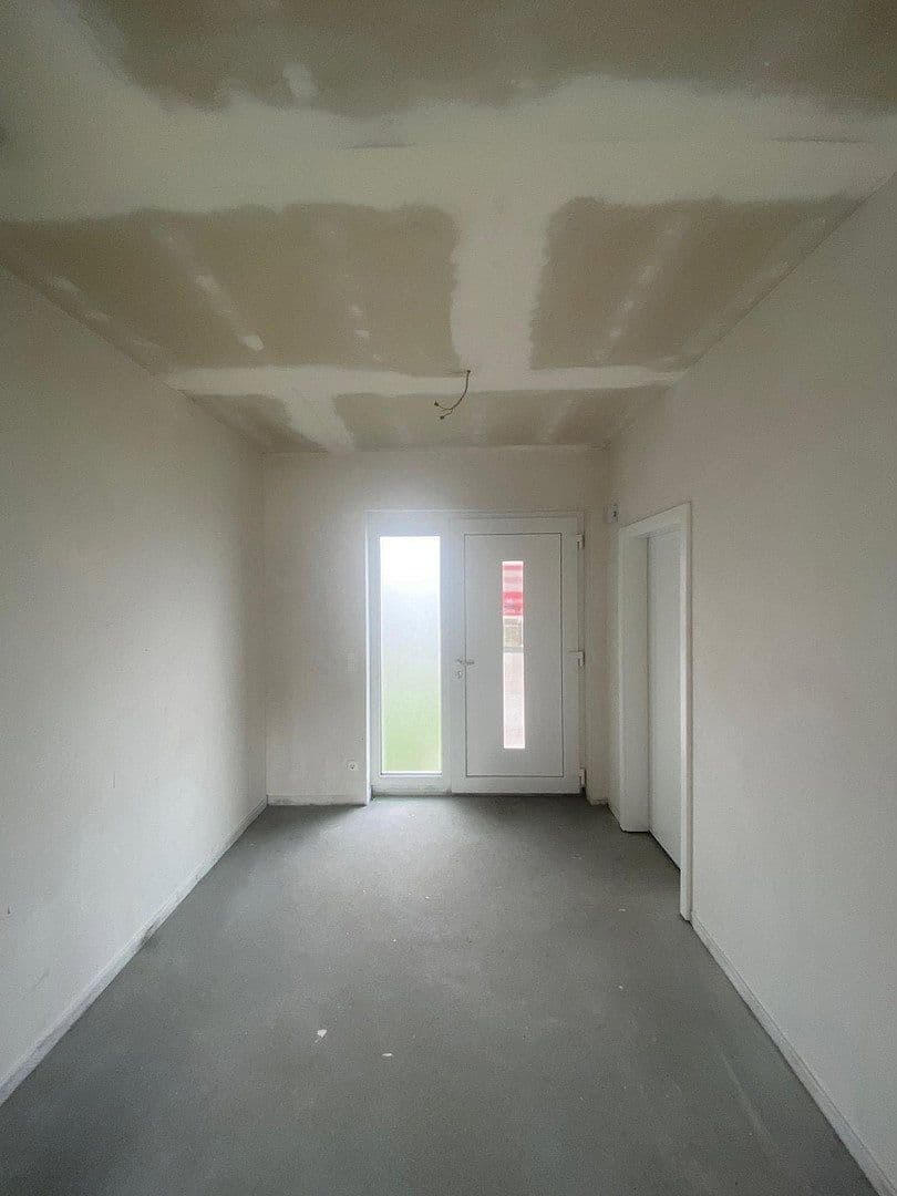 Predaj domu 109 m², pozemok 832 m², Ponnsdorfer Weg 4, Sonnewalde, Brandenbursko Predaj domu 109 m², pozemok 832 m², Ponnsdorfer Weg 4, Sonnewalde, Brandenbursko