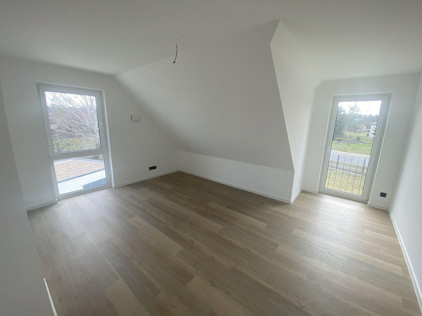 Predaj domu 151 m², pozemok 980 m², Ponnsdorfer Weg 4 A, Sonnewalde, Brandenbursko Predaj domu 151 m², pozemok 980 m², Ponnsdorfer Weg 4 A, Sonnewalde, Brandenbursko