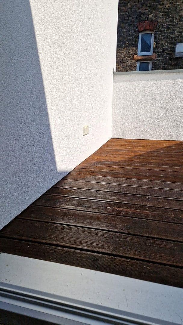 Prenájom domu 120 m², pozemok 200 m², Frankfurt, Hesensko Prenájom domu 120 m², pozemok 200 m², Frankfurt, Hesensko